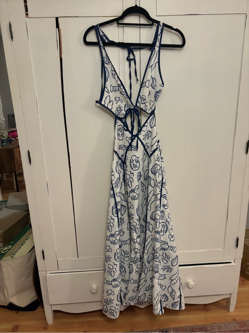 White and Navy Floral Tie-Back Maxi Dress
